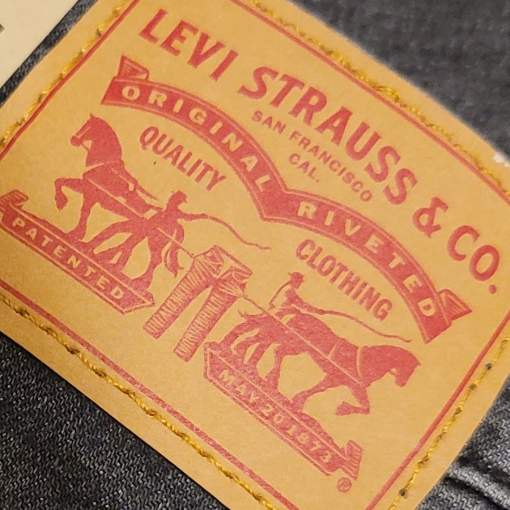 Levi’s High Waisted - Picture 12 of 12